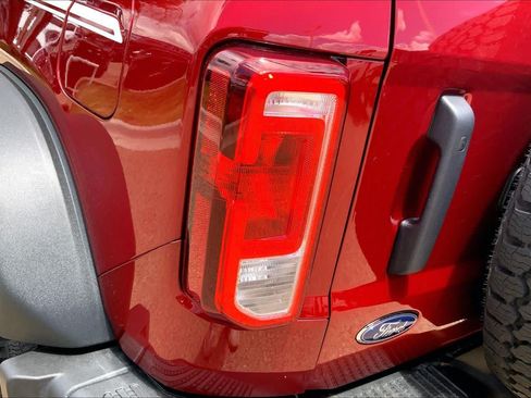 Used 2025 Ford Bronco Heritage Edition AWD/4WD image 31