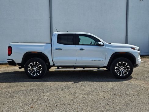 Used 2026 GMC Canyon Denali AWD/4WD image 7