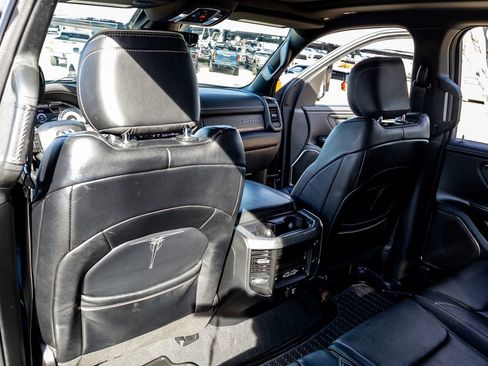 Used 2019 RAM 1500 Limited w/ Advanced Safety Group image 32