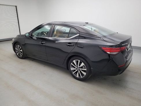 Used 2020 Nissan Sentra SV w/ SV Premium Package FWD image 3