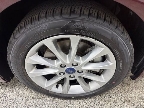 Used 2017 Ford Fusion Energi SE image 12