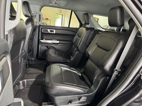 Certified 2023 Ford Explorer XLT w/ Equipment Group 202A AWD/4WD image 24