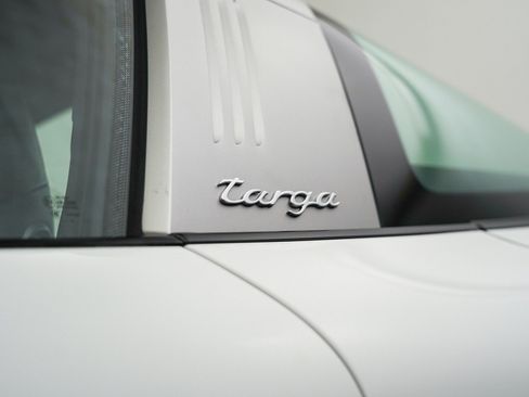Used 2015 Porsche 911 Targa 4 AWD/4WD image 22