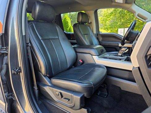 Used 2020 Ford F150 Lariat AWD/4WD image 38