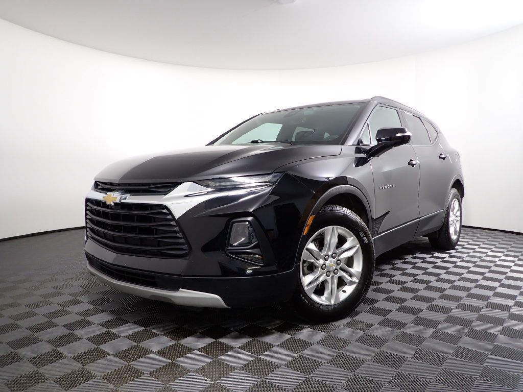 Used 2021 Chevrolet Blazer LT AWD/4WD image 2