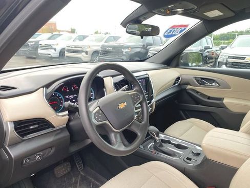 Used 2023 Chevrolet Traverse LS w/ Safety Package AWD/4WD image 10