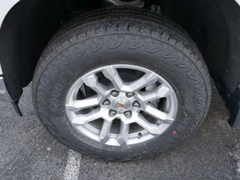 New 2026 Chevrolet Silverado 1500 LT AWD/4WD image 12