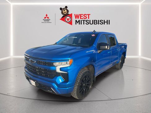 Used 2022 Chevrolet Silverado 1500 RST AWD/4WD image 1