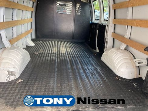 Used 2023 GMC Savana 2500 w/ Driver Convenience Package image 28