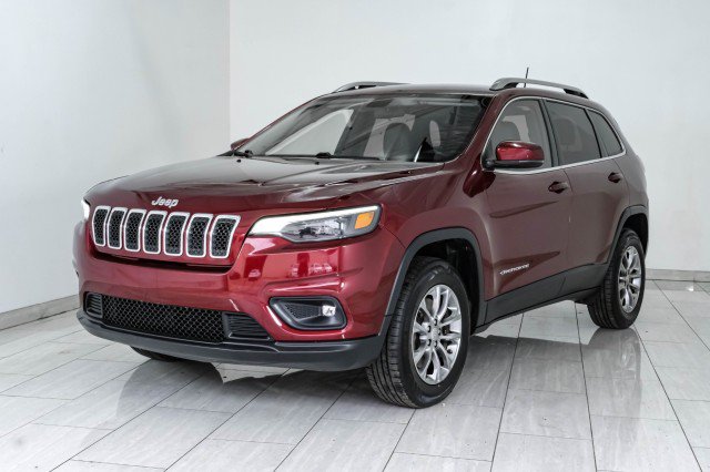 Used 2020 Jeep Cherokee Latitude Plus w/ Cold Weather Group AWD/4WD image 4
