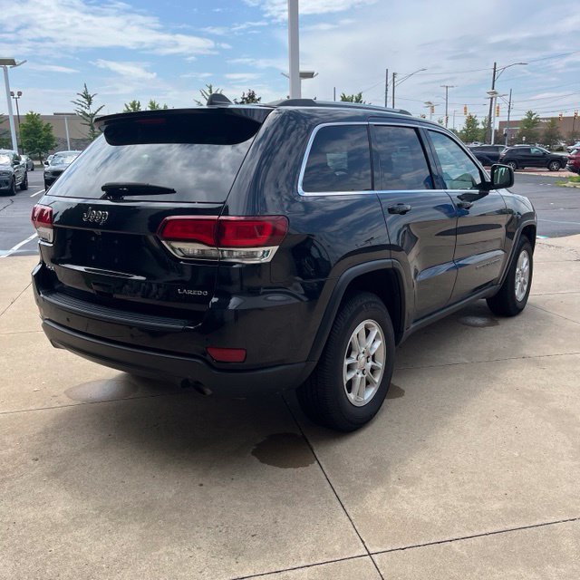 Used 2020 Jeep Grand Cherokee Laredo AWD/4WD image 4
