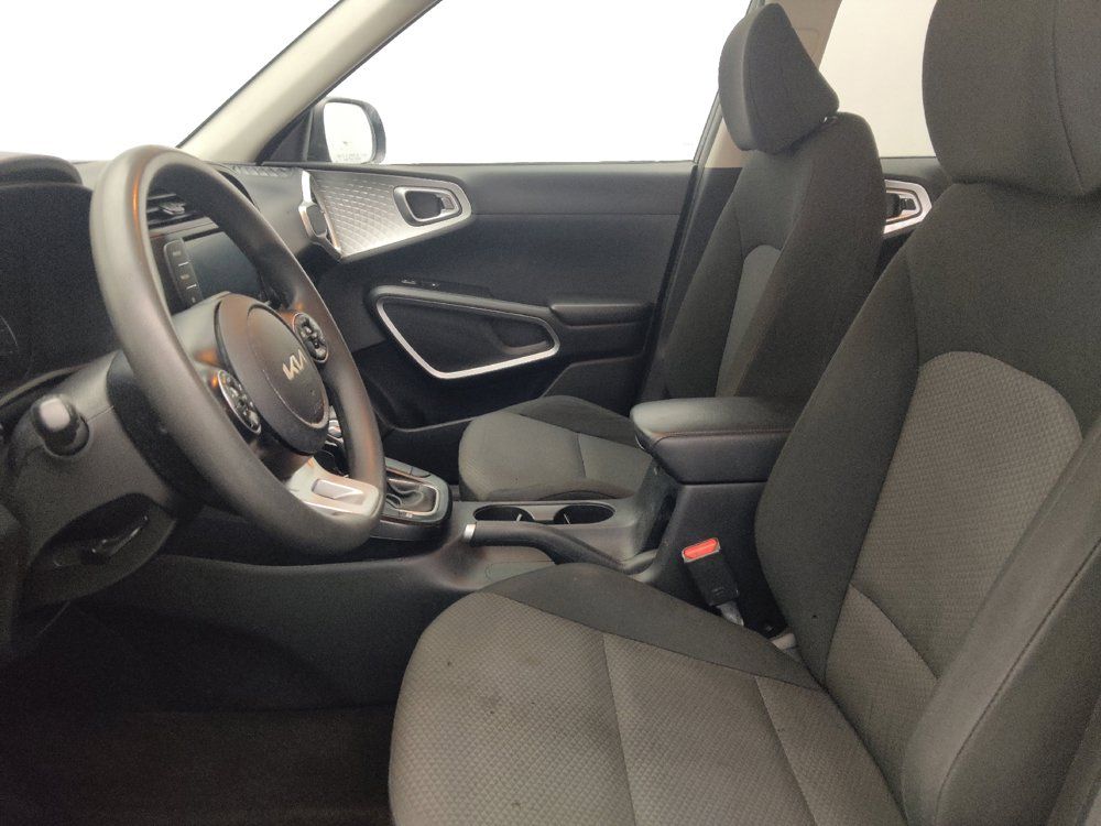 Used 2022 Kia Soul LX FWD image 17
