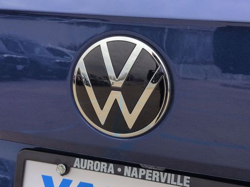 Used 2022 Volkswagen Taos SE image 25