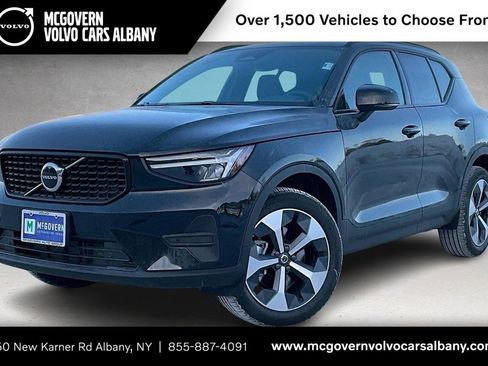 New 2026 Volvo XC40 B5 Core w/ Protection Package Premier image 1