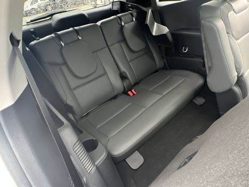 Certified 2025 Ford Explorer Active w/ Active Comfort Package image 26