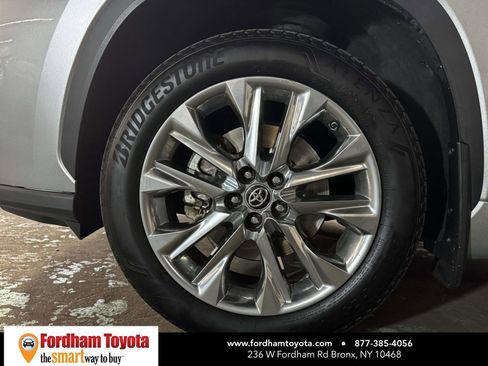 Used 2021 Toyota Highlander Limited AWD/4WD image 10