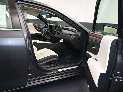 New 2025 Lexus ES 350 w/ Premium Package image 12