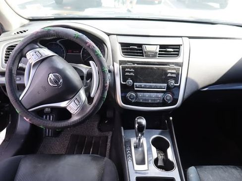 Used 2018 Nissan Altima 2.5 SR FWD image 8