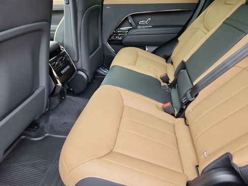 New 2026 Land Rover Range Rover Sport Dynamic SE image 5