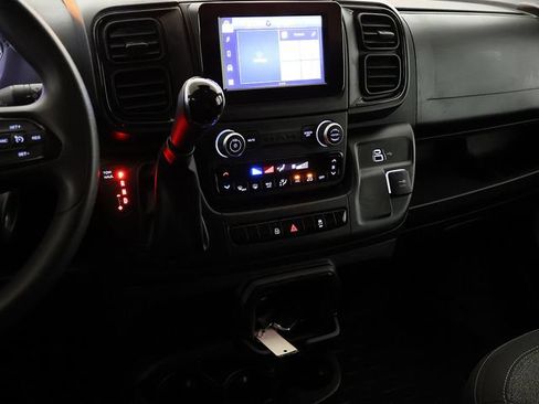 Used 2025 RAM ProMaster 2500 w/ U-Haul Equipment Group FWD image 13