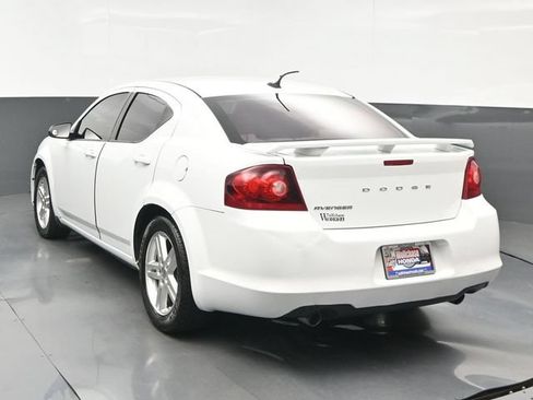 Used 2014 Dodge Avenger SE w/ Sport Appearance Group FWD image 4