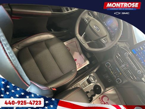Used 2025 Ford Escape ST-Line w/ Cold Weather Package FWD image 24