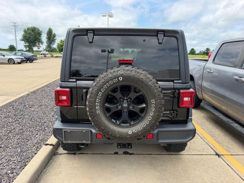 Used 2020 Jeep Wrangler Unlimited Sport AWD/4WD image 3