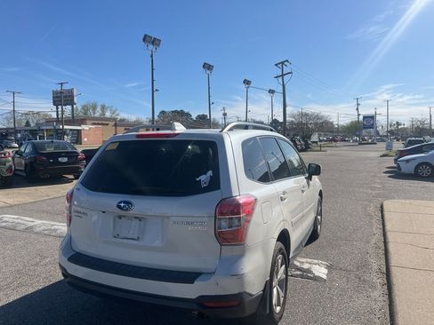 Used 2016 Subaru Forester 2.5i Premium image 4