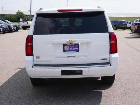 Used 2017 Chevrolet Suburban Premier AWD/4WD image 4