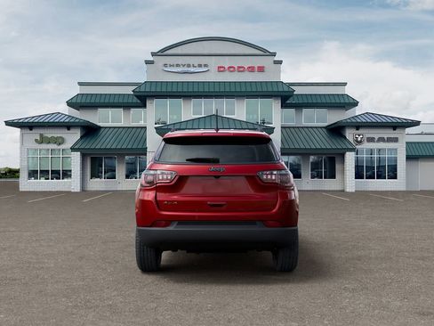New 2026 Jeep Compass Latitude image 9