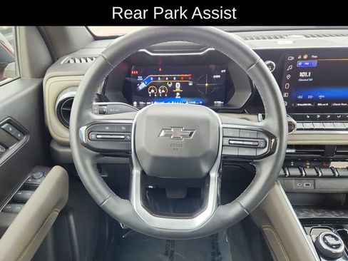 Used 2024 Chevrolet Colorado ZR2 w/ Technology Package image 35