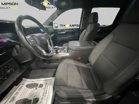 Used 2023 Chevrolet Silverado 1500 LT Trail Boss w/ Protection Package image 9