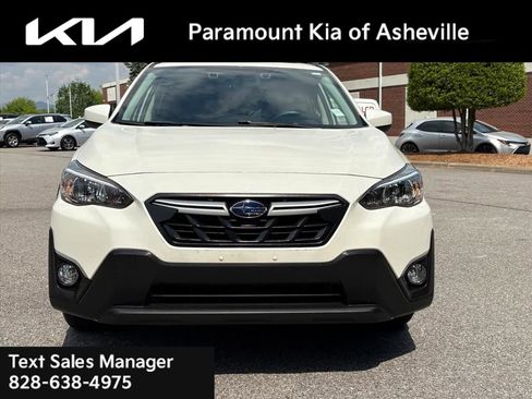Used 2021 Subaru Crosstrek 2.0i Premium w/ Moonroof Package AWD/4WD image 2