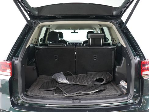 Used 2021 Volkswagen Atlas SE w/ Towing Package AWD/4WD image 17