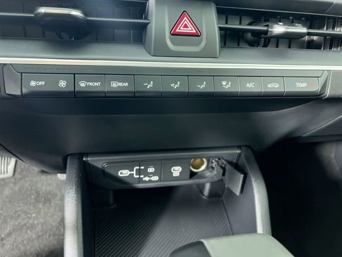 New 2025 Kia K4 LXS image 25