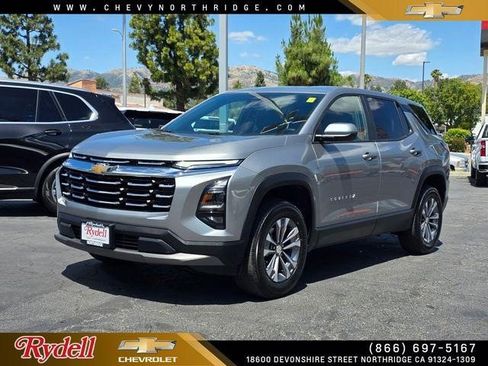Certified 2026 Chevrolet Equinox LT w/ Convenience Package II FWD image 1