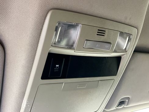 Used 2018 Toyota Tacoma SR5 image 22