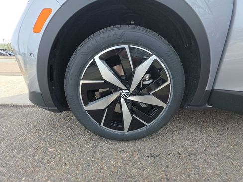 Used 2024 Volkswagen ID.4 Pro S image 29