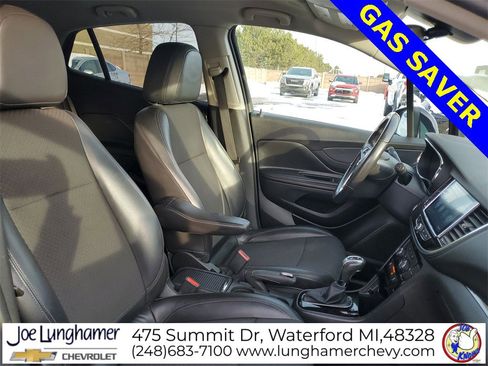 Used 2021 Buick Encore Preferred image 24