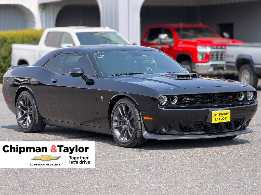 Used 2020 Dodge Challenger R/T Scat Pack w/ Shaker Package RWD image 1