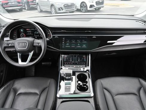 Used 2022 Audi Q8 Premium Plus image 4
