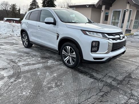 Used 2024 Mitsubishi Outlander Sport Trail Edition 2.0 AWC image 3