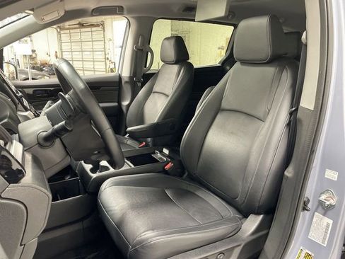 Used 2023 Honda Odyssey Touring image 11