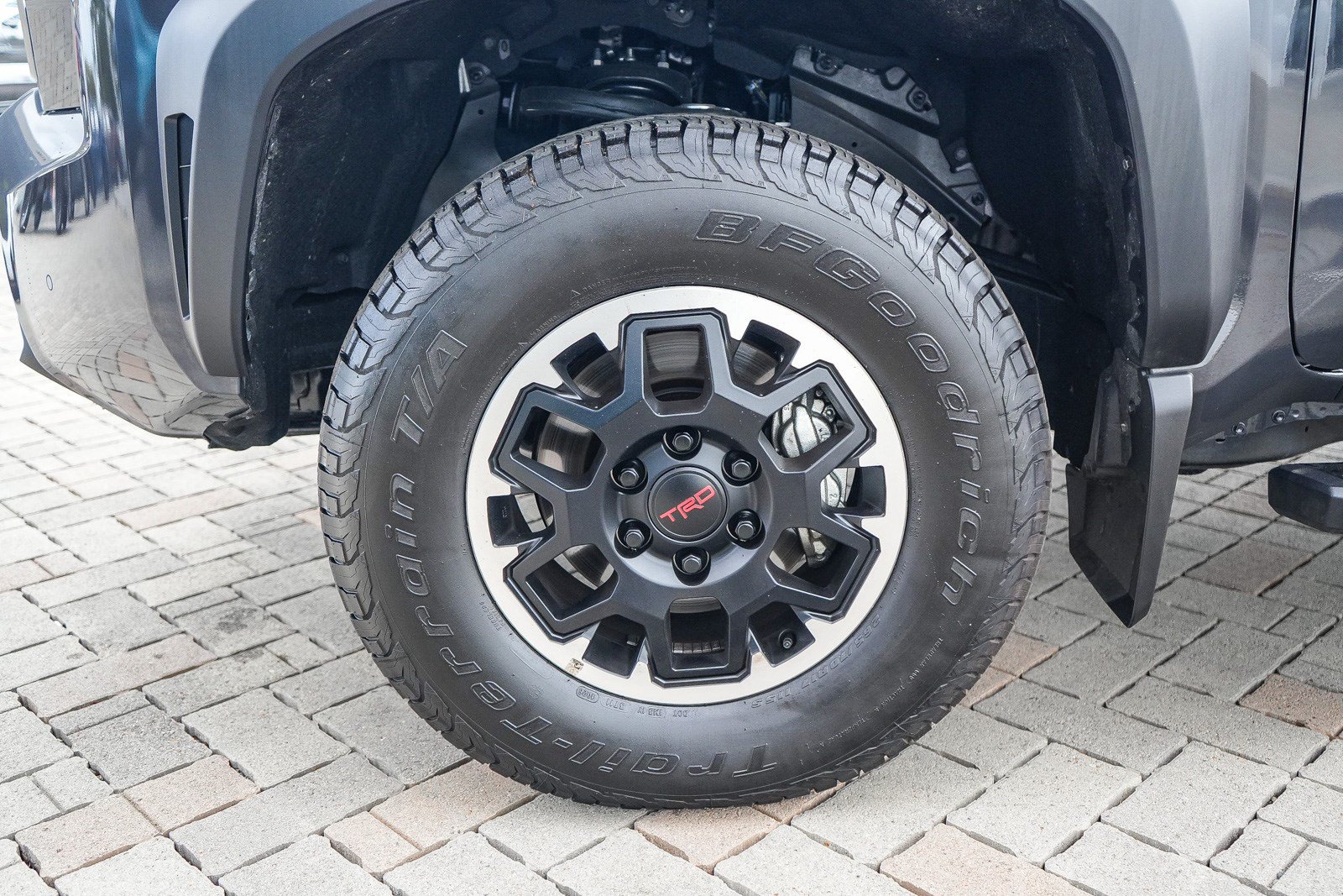 Certified 2026 Toyota Tacoma TRD Off-Road w/ TRD Off Road Upgrade Package AWD/4WD image 12