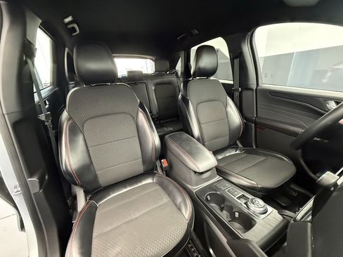 Used 2024 Ford Escape ST-Line image 52