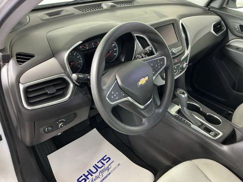 Used 2020 Chevrolet Equinox LS image 15