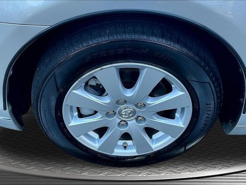 Used 2007 Toyota Camry Hybrid FWD image 32