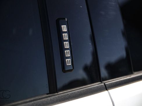 Used 2022 Ford F150 Raptor w/ Equipment Group 801A High AWD/4WD image 8