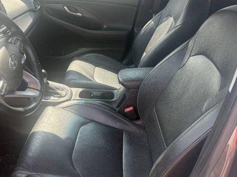 Used 2019 Hyundai Elantra GT w/ Style Package 02 FWD image 6