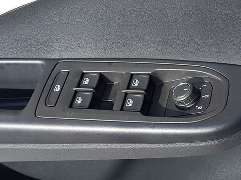 New 2026 Volkswagen Taos S image 24